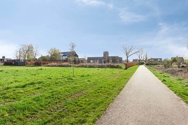 Photo 31 of Alst 1-C