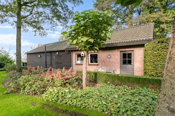 Foto 35 van Strijbeekseweg 52