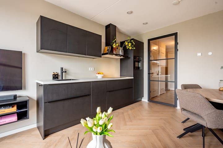 Photo 2 of Albaniëstraat 95