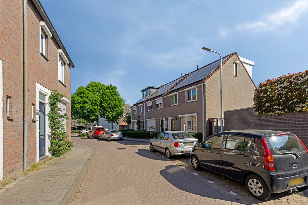 Photo 32 of Slotstraat 6