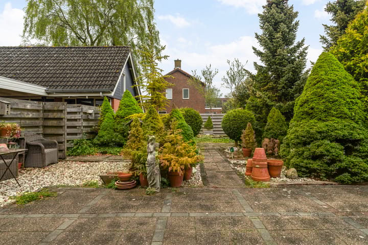 Photo 38 of Lageweg 33