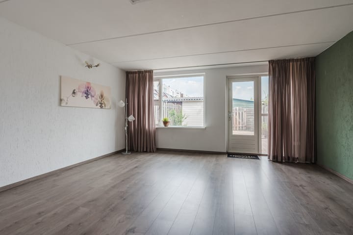 Foto 7 van Marketentster 335