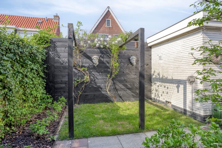 Foto 49 van Jan Gelinde van Blomstraat 30