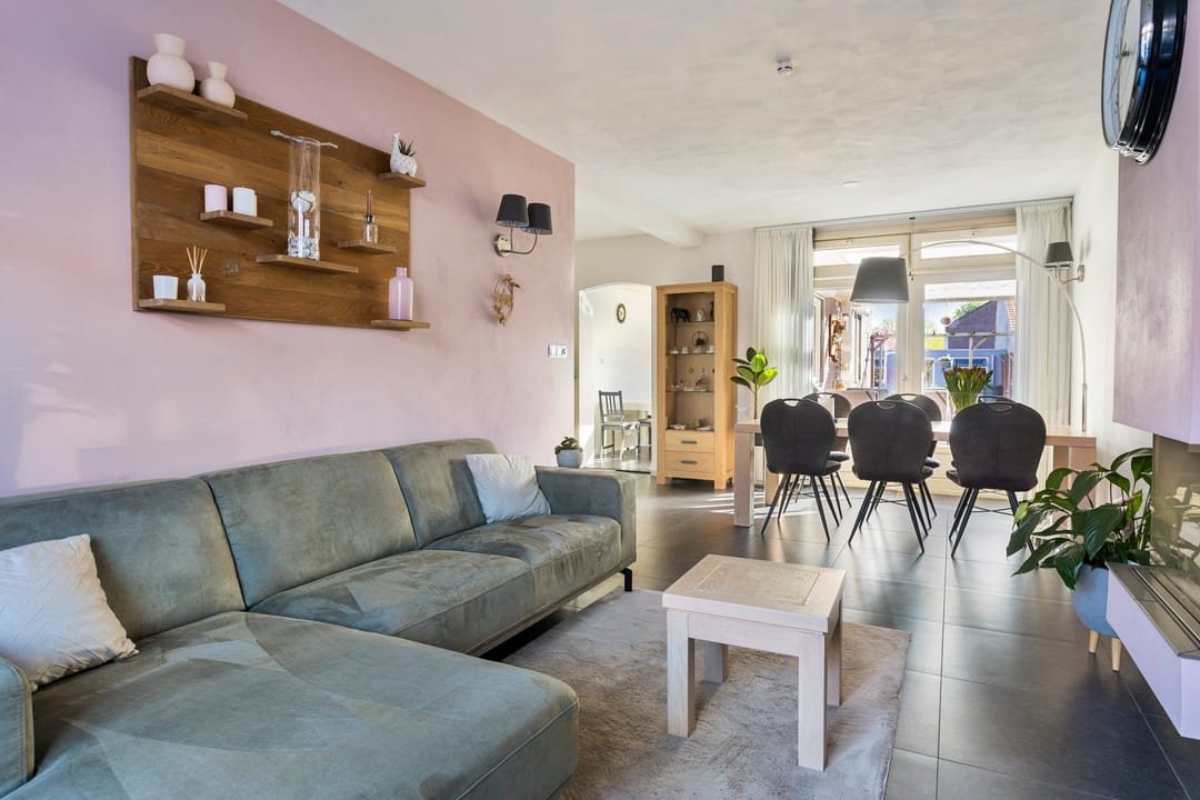 Photo 13 of Emmastraat 47