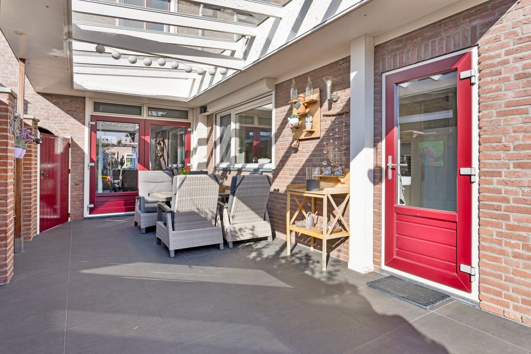 Photo 37 of Emmastraat 47