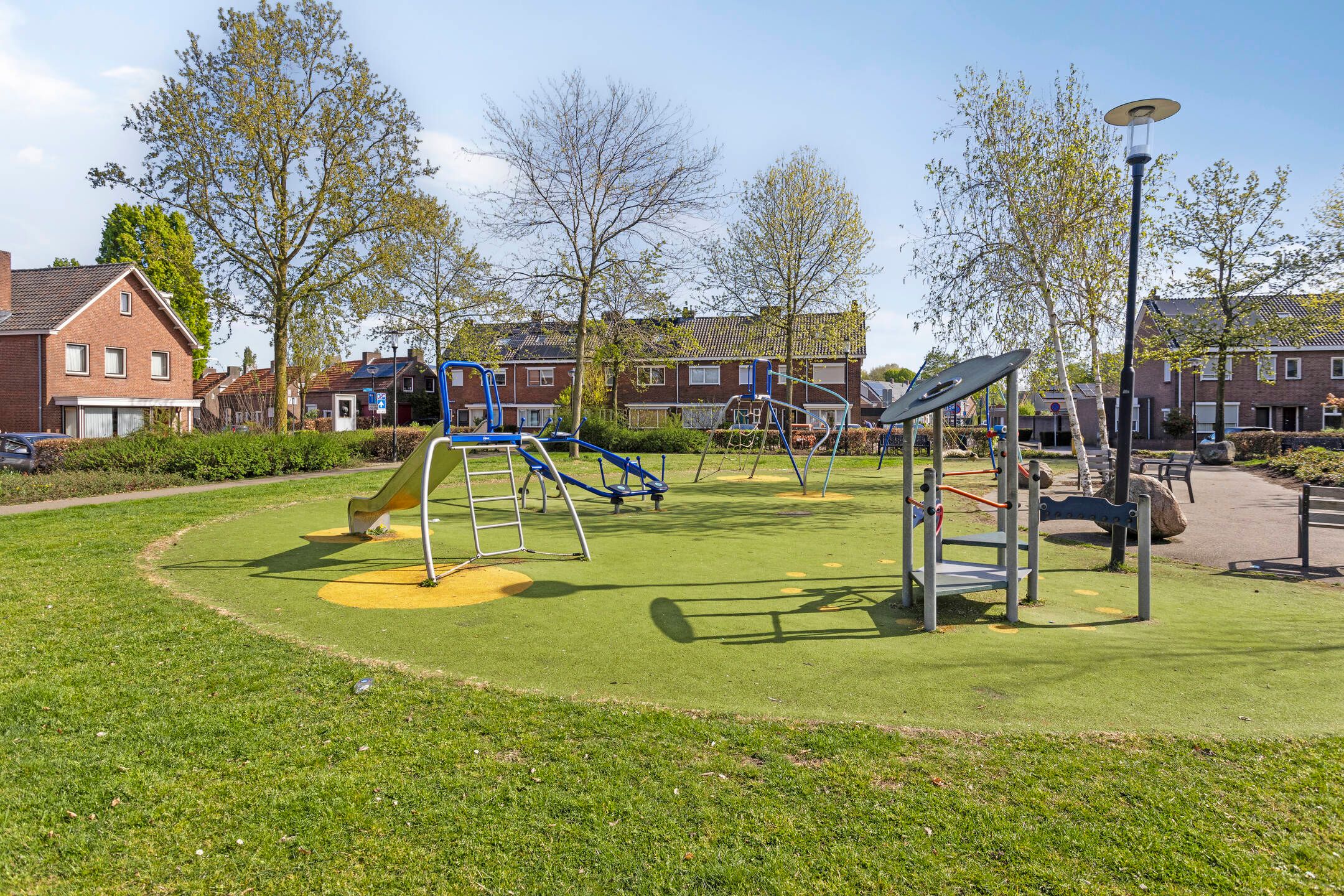 Photo 42 of Emmastraat 47