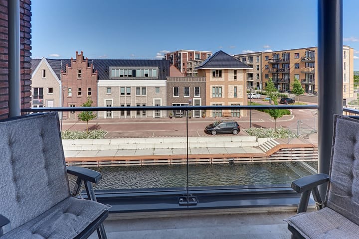 Foto 32 van Bart Koekstraat 18