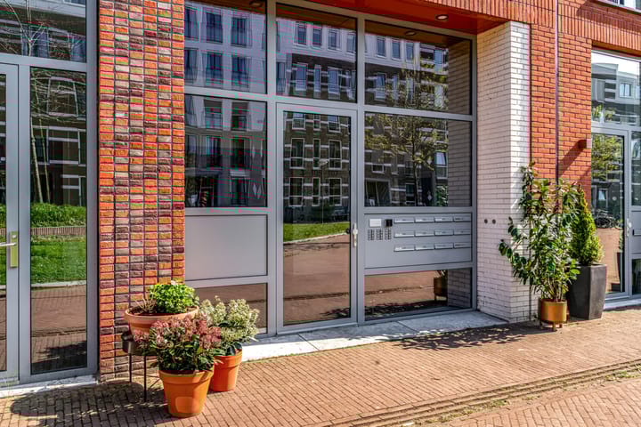 Photo 3 of Memeleiland 93