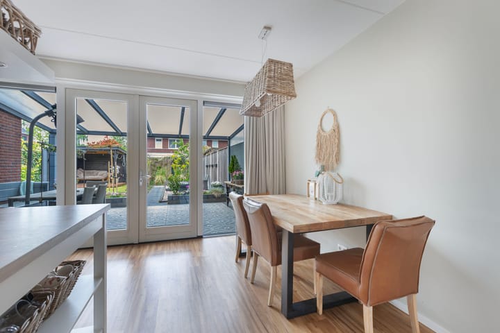 Foto 14 van Rohéstraat 12