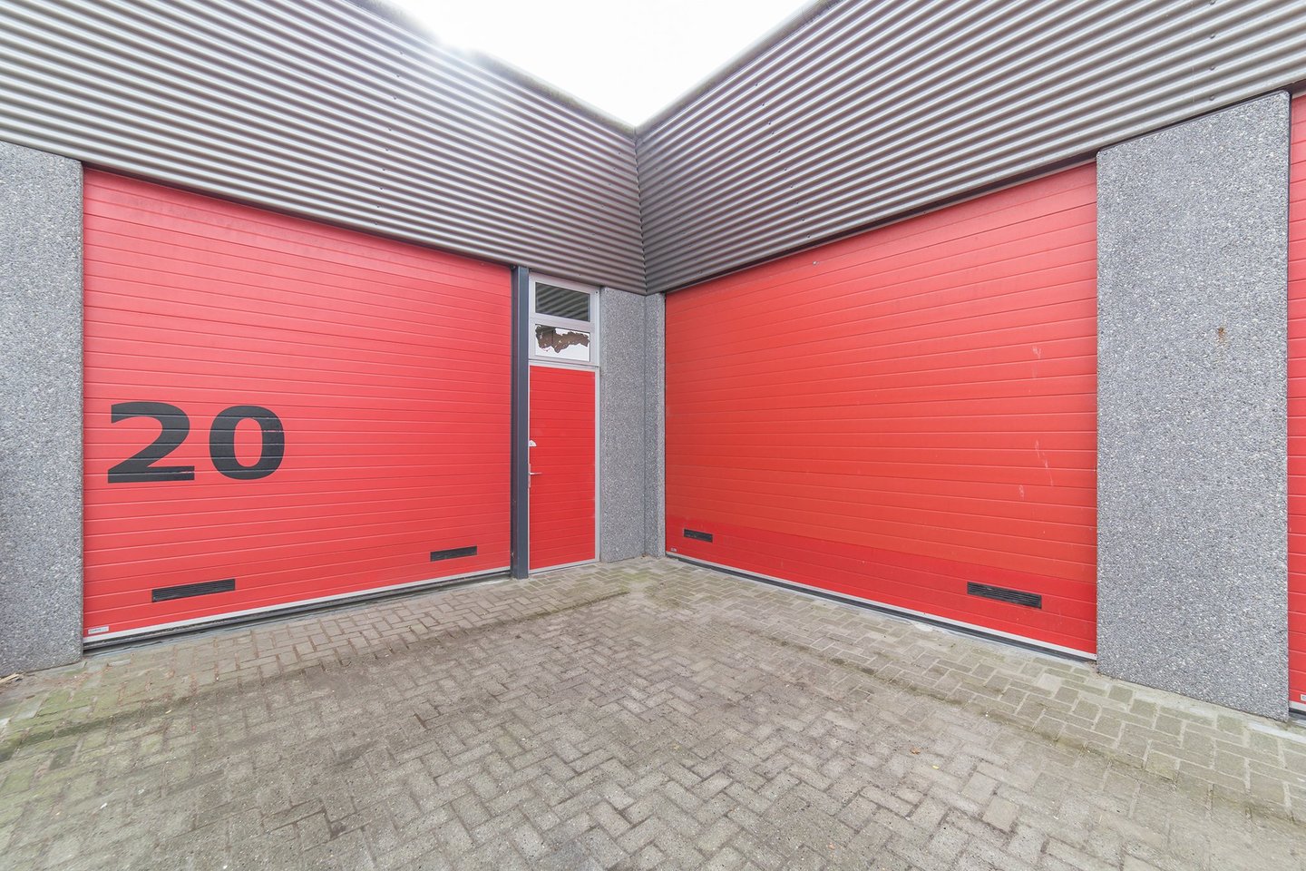 View photo 2 of Stavangerweg 43-20