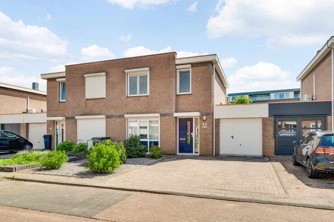 Foto 1 van Konrad Adenauerstraat 25