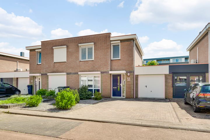 Foto 1 van Konrad Adenauerstraat 25