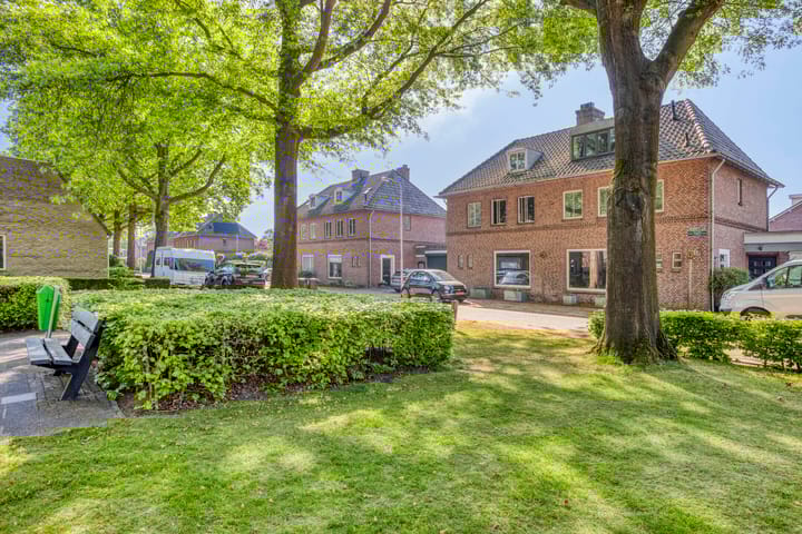 Foto 34 van Hendriklaan 5