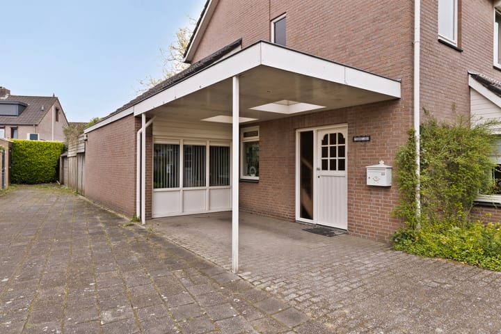 Foto 9 van Duinroosstraat 40