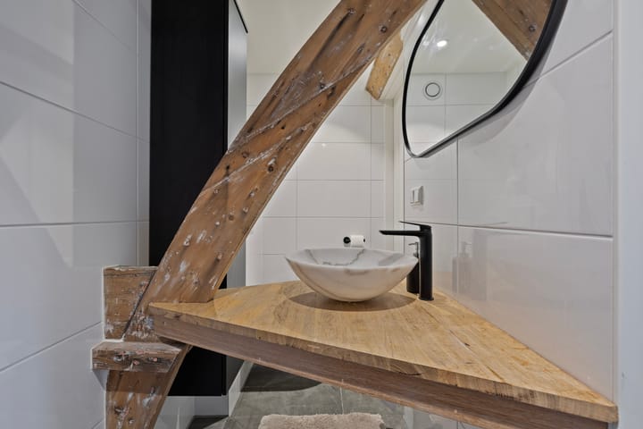 Foto 24 van Langebuurt 17-A