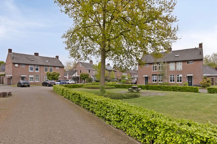 Foto 36 van Duinroosstraat 40