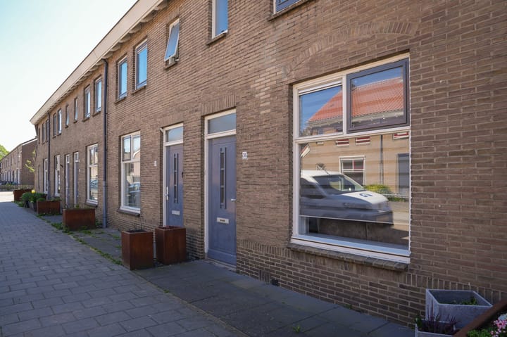 Foto 4 van Azaleastraat 36