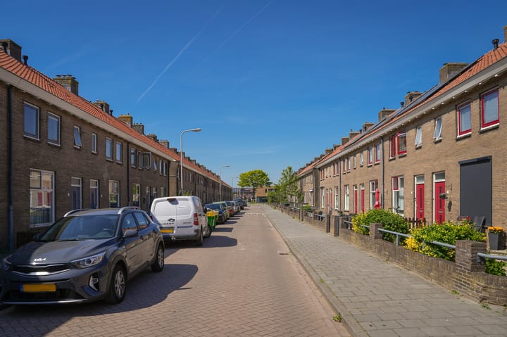 Foto 5 van Azaleastraat 36