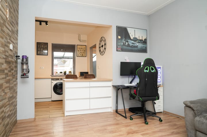 Foto 10 van Azaleastraat 36