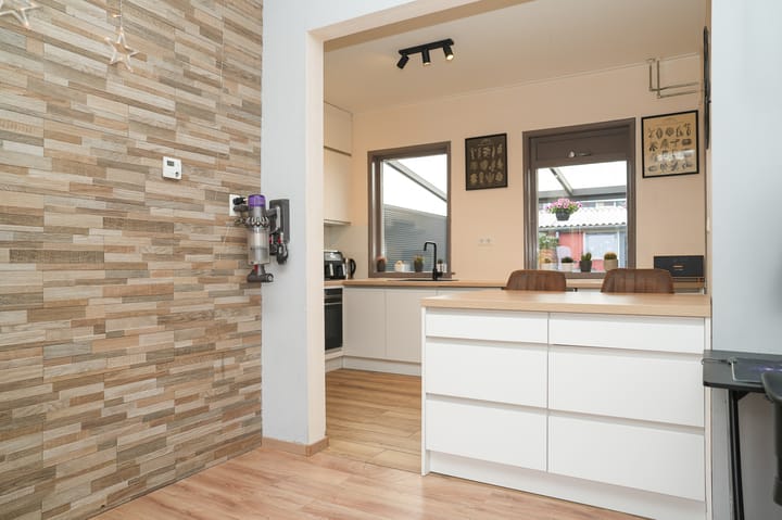 Foto 11 van Azaleastraat 36