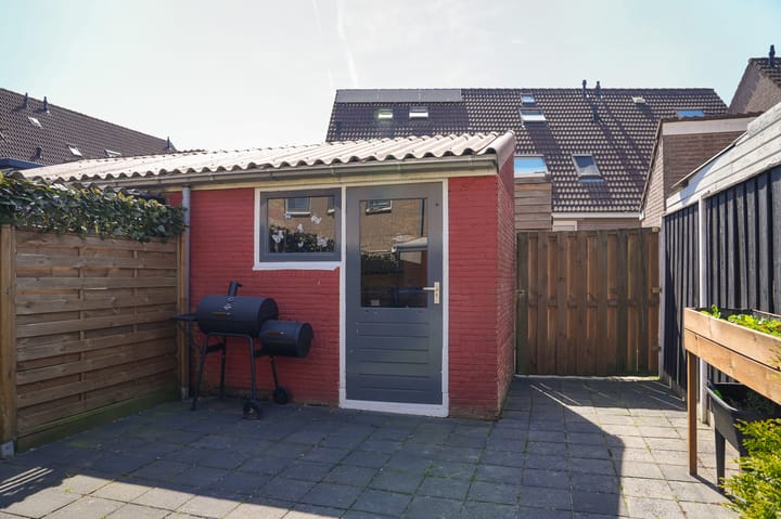 Foto 17 van Azaleastraat 36