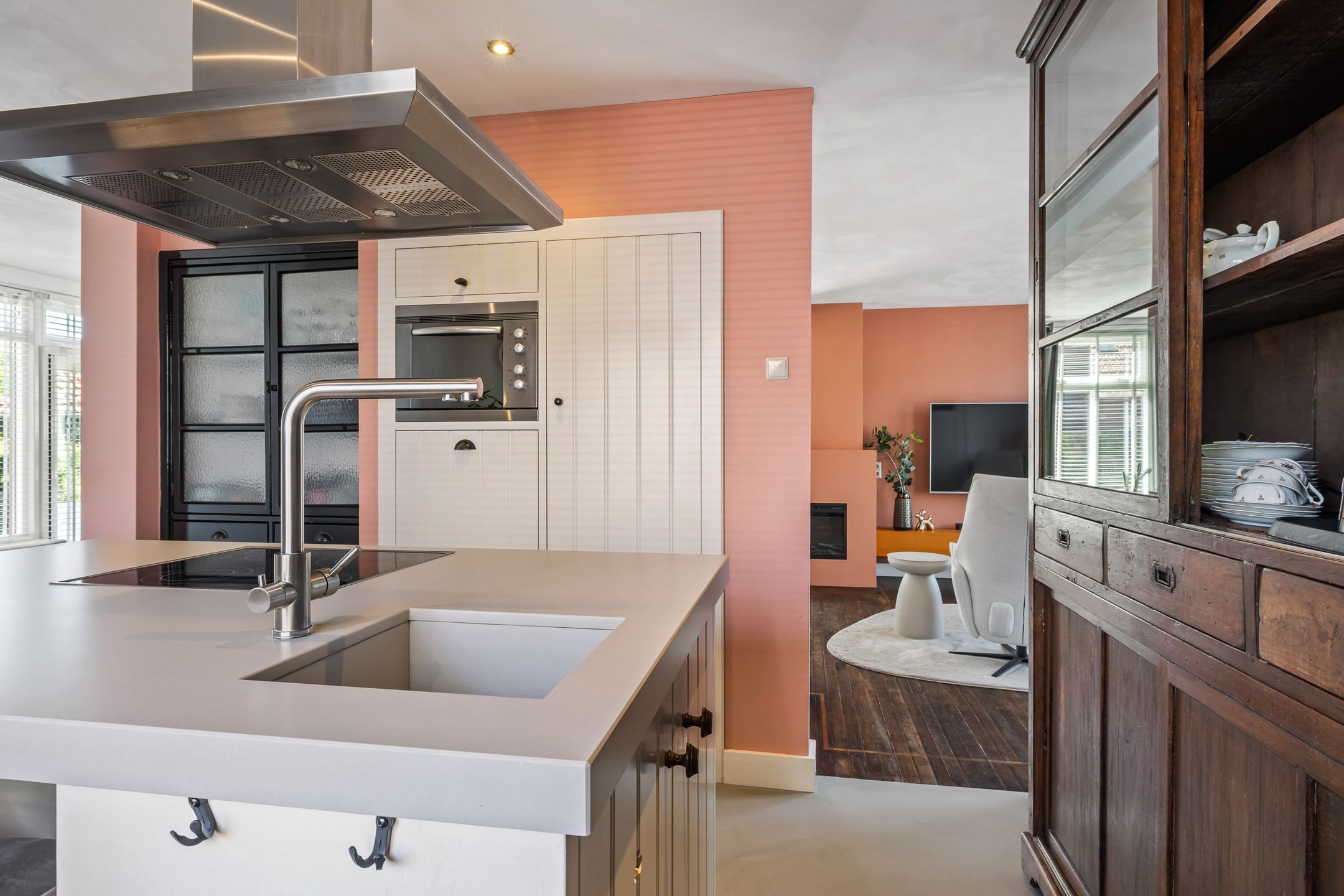 Foto 24 van Past. van Haarenstraat 63