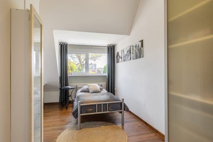 Foto 31 van Past. van Haarenstraat 63