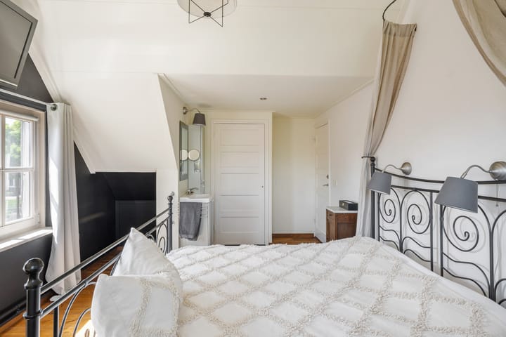 Foto 38 van Past. van Haarenstraat 63