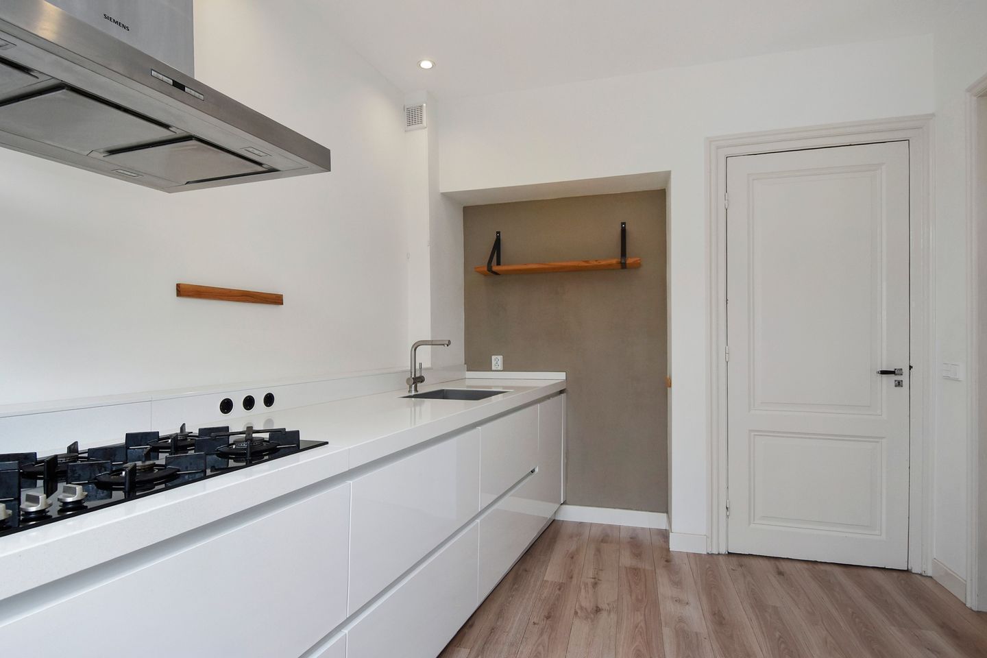 Foto 10 van Koningin Emmakade 183-B