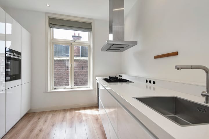 Foto 12 van Koningin Emmakade 183-B