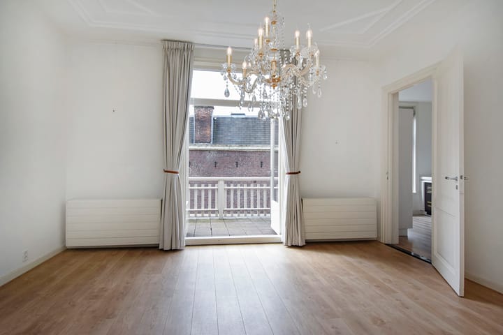 Foto 15 van Koningin Emmakade 183-B