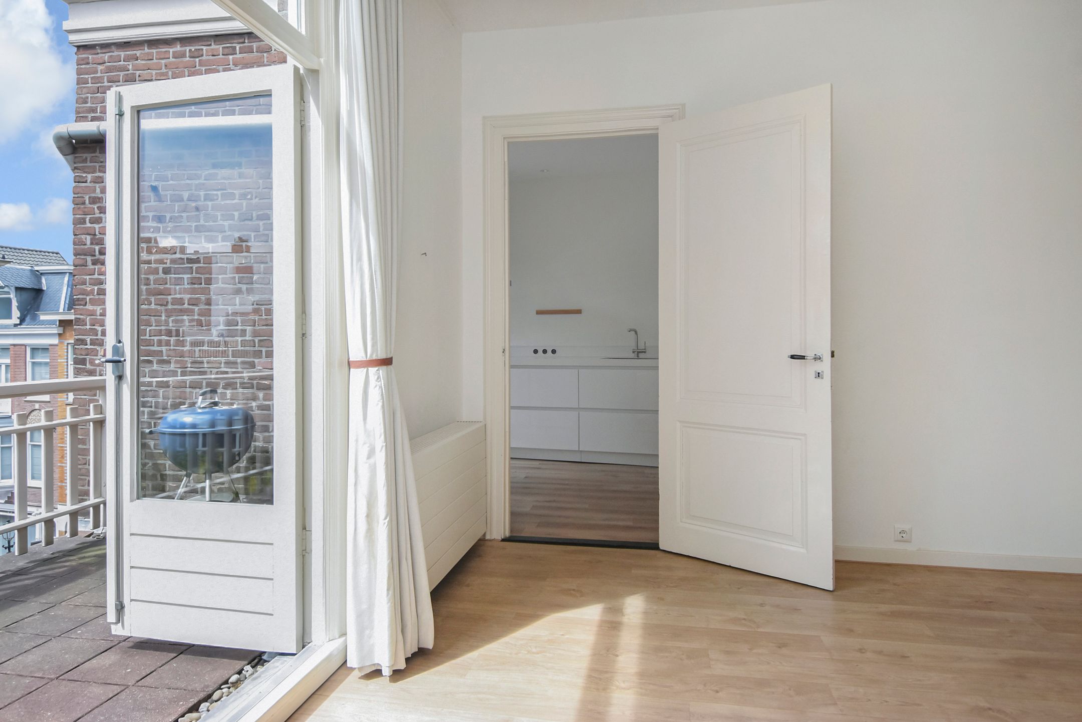 Foto 21 van Koningin Emmakade 183-B