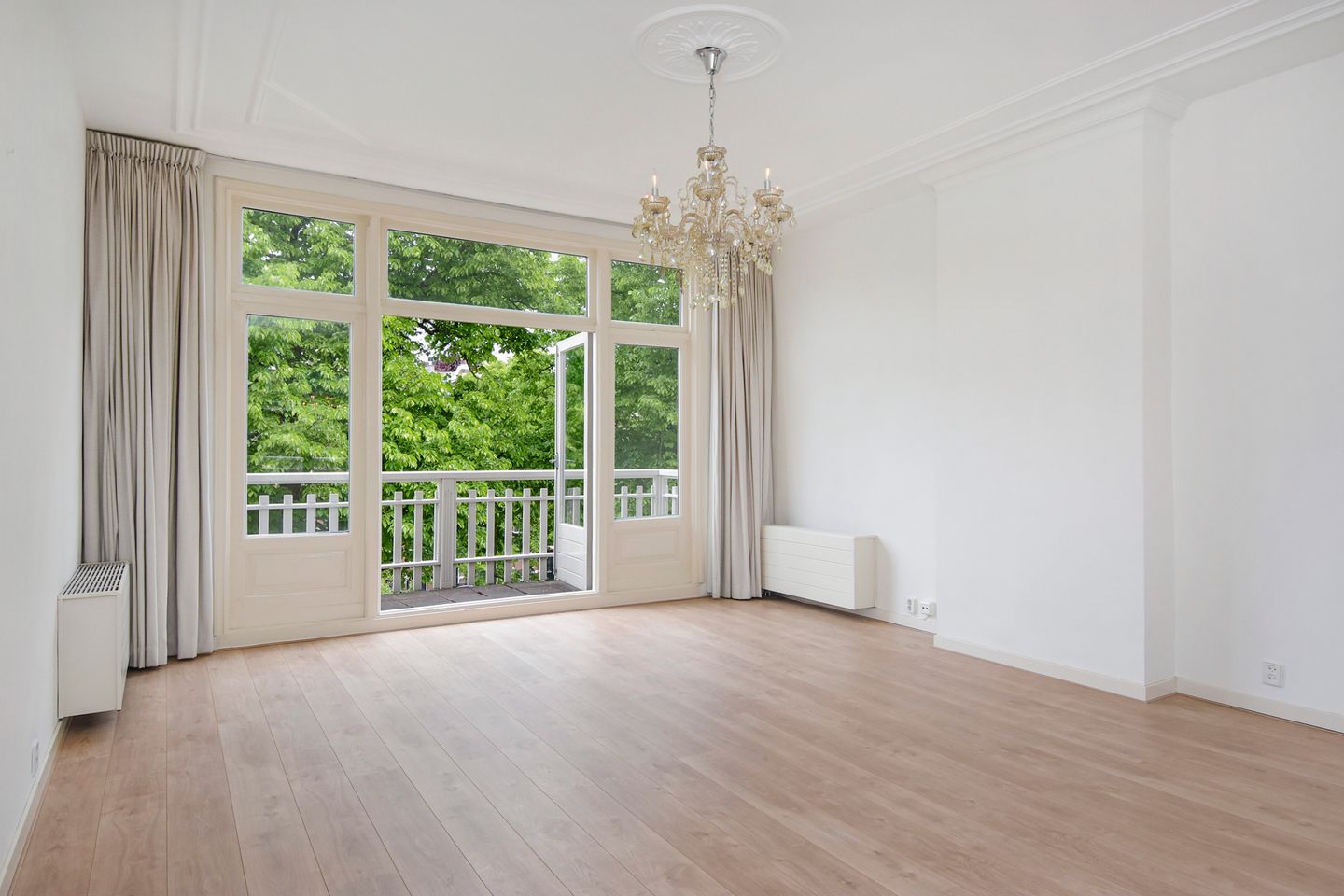 Foto 25 van Koningin Emmakade 183-B