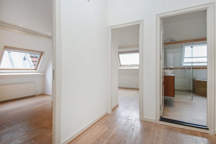 Foto 42 van Koningin Emmakade 183-B