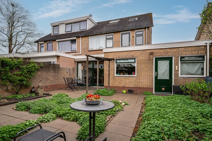 Foto 18 van Brahmsstraat 12