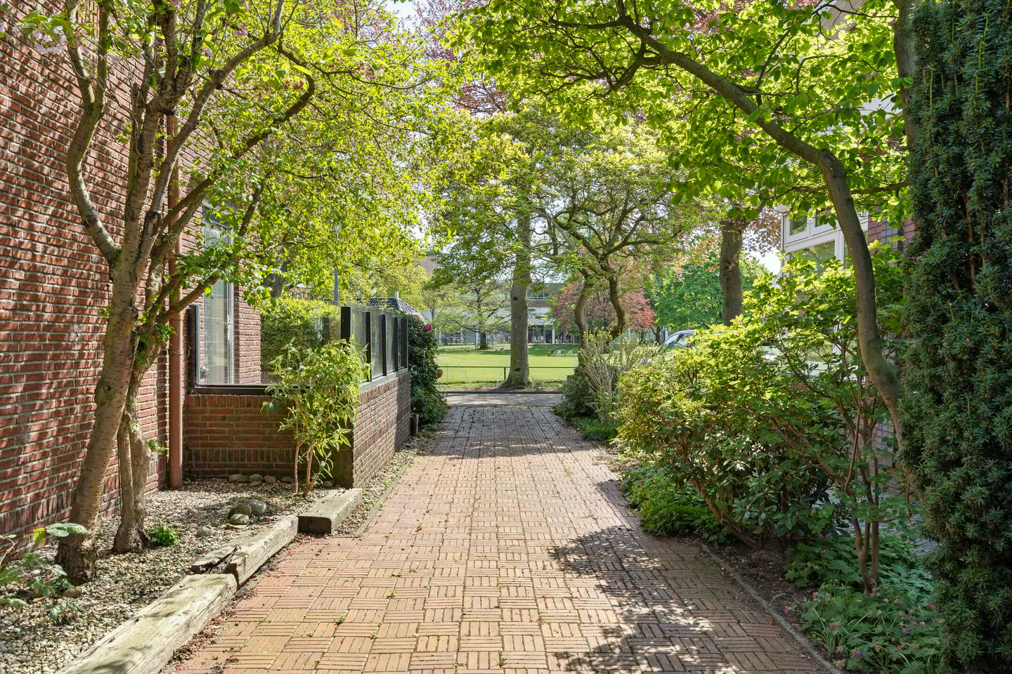 Photo 10 of Hertenkampstraat 9