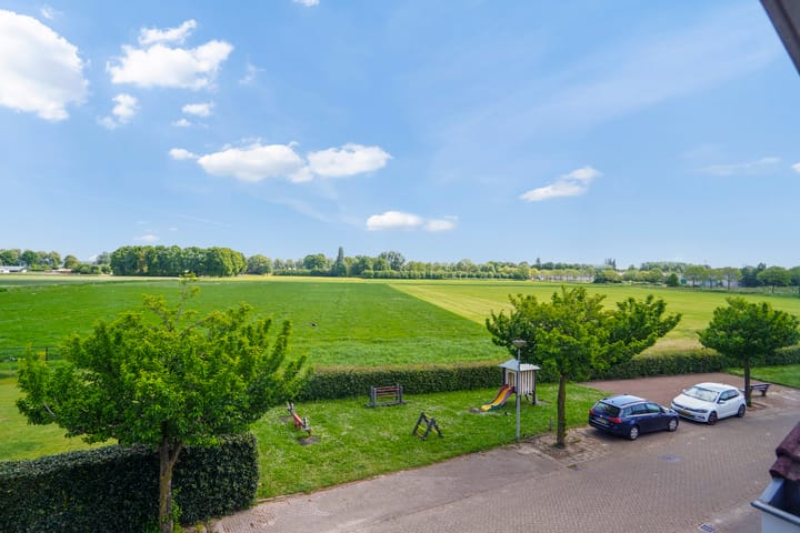 Foto 2 van De Jonglaan 10