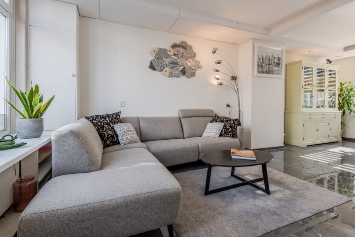 Foto 4 van van der Veldstraat 26