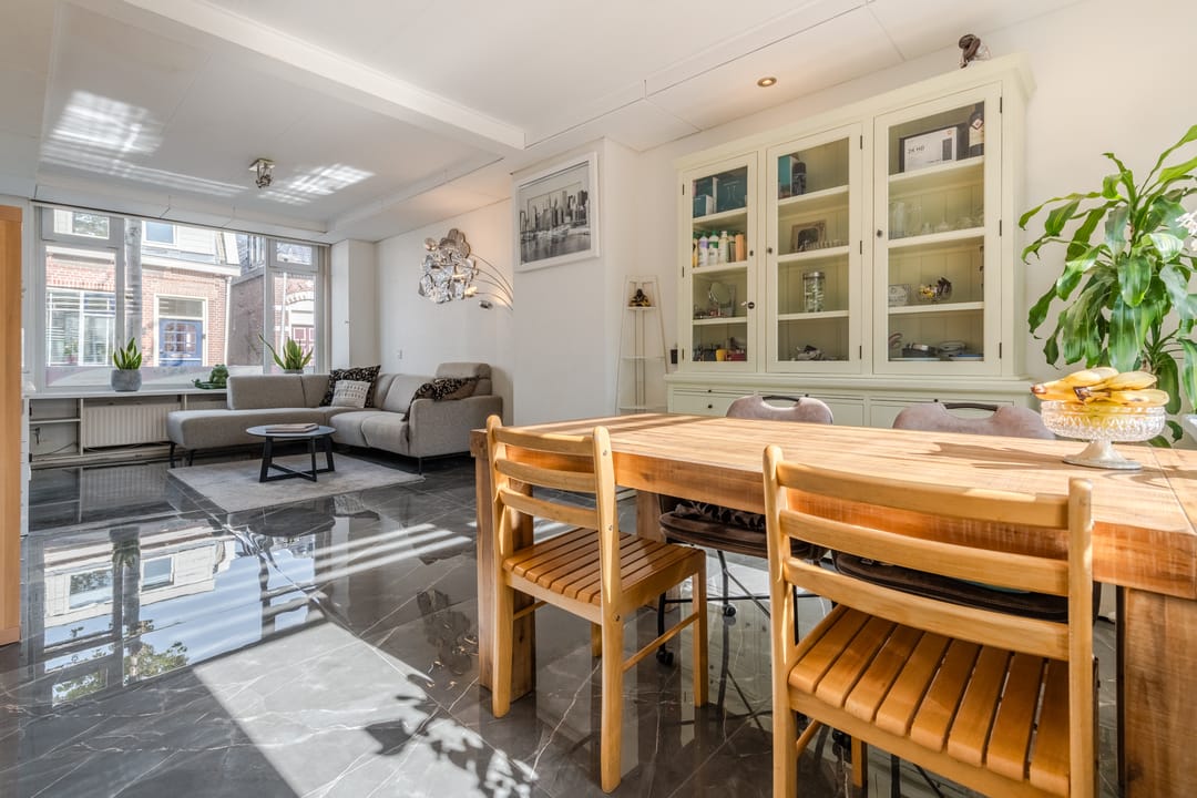 Foto 8 van van der Veldstraat 26