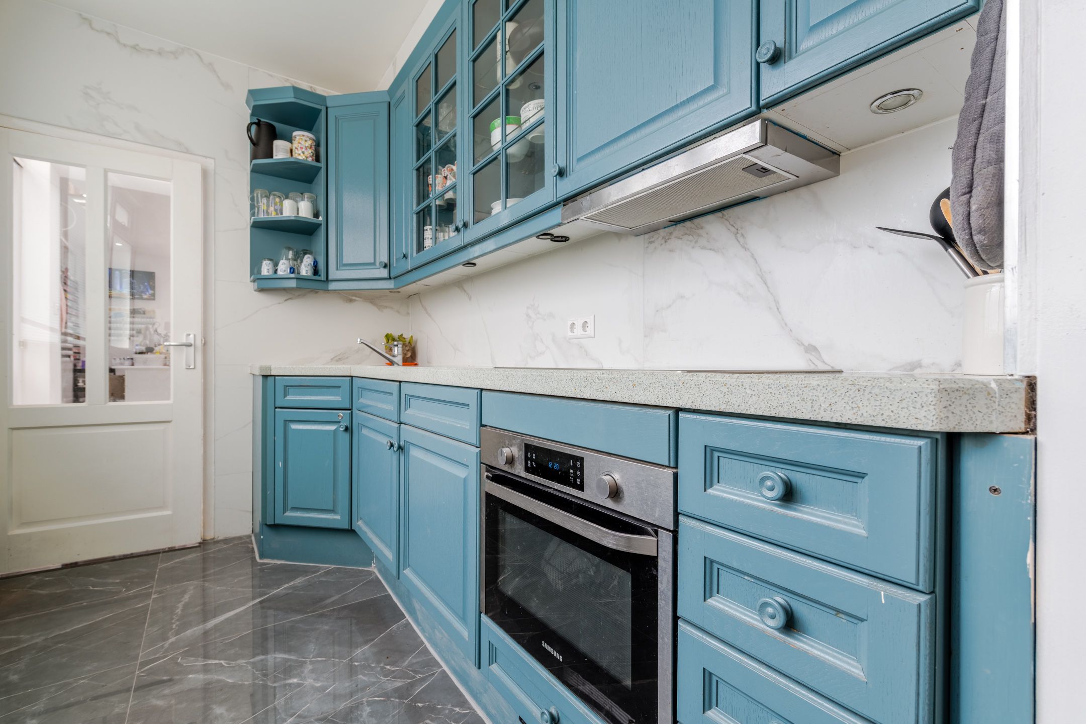 Foto 9 van van der Veldstraat 26