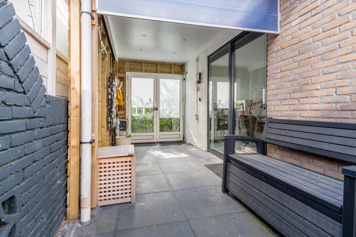 Foto 16 van van der Veldstraat 26