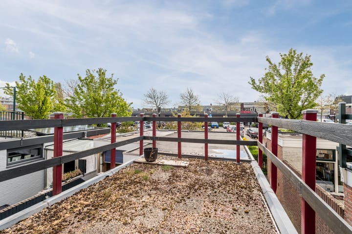 Foto 24 van van der Veldstraat 26