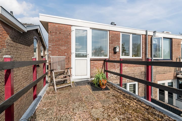 Foto 25 van van der Veldstraat 26