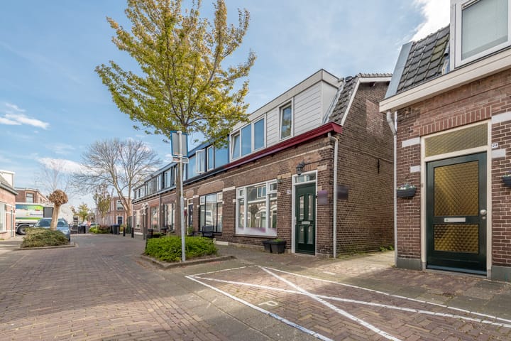 Foto 32 van van der Veldstraat 26