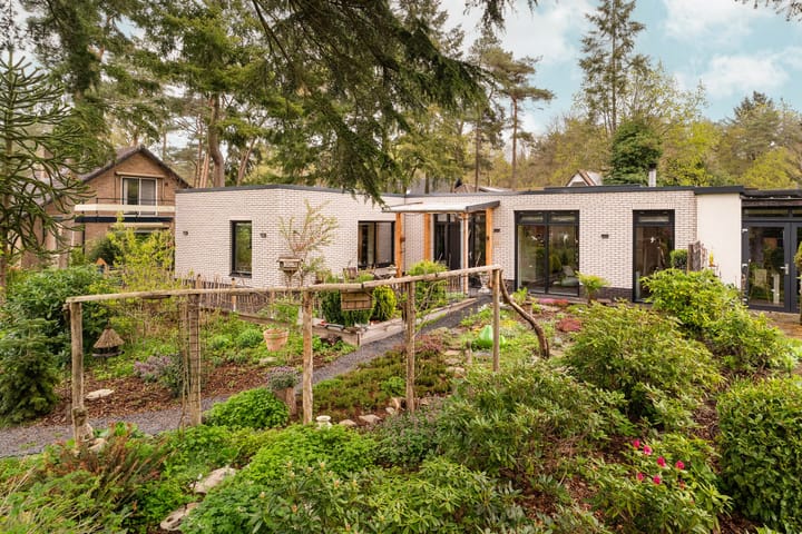 Foto 1 van Bilderdijklaan 6