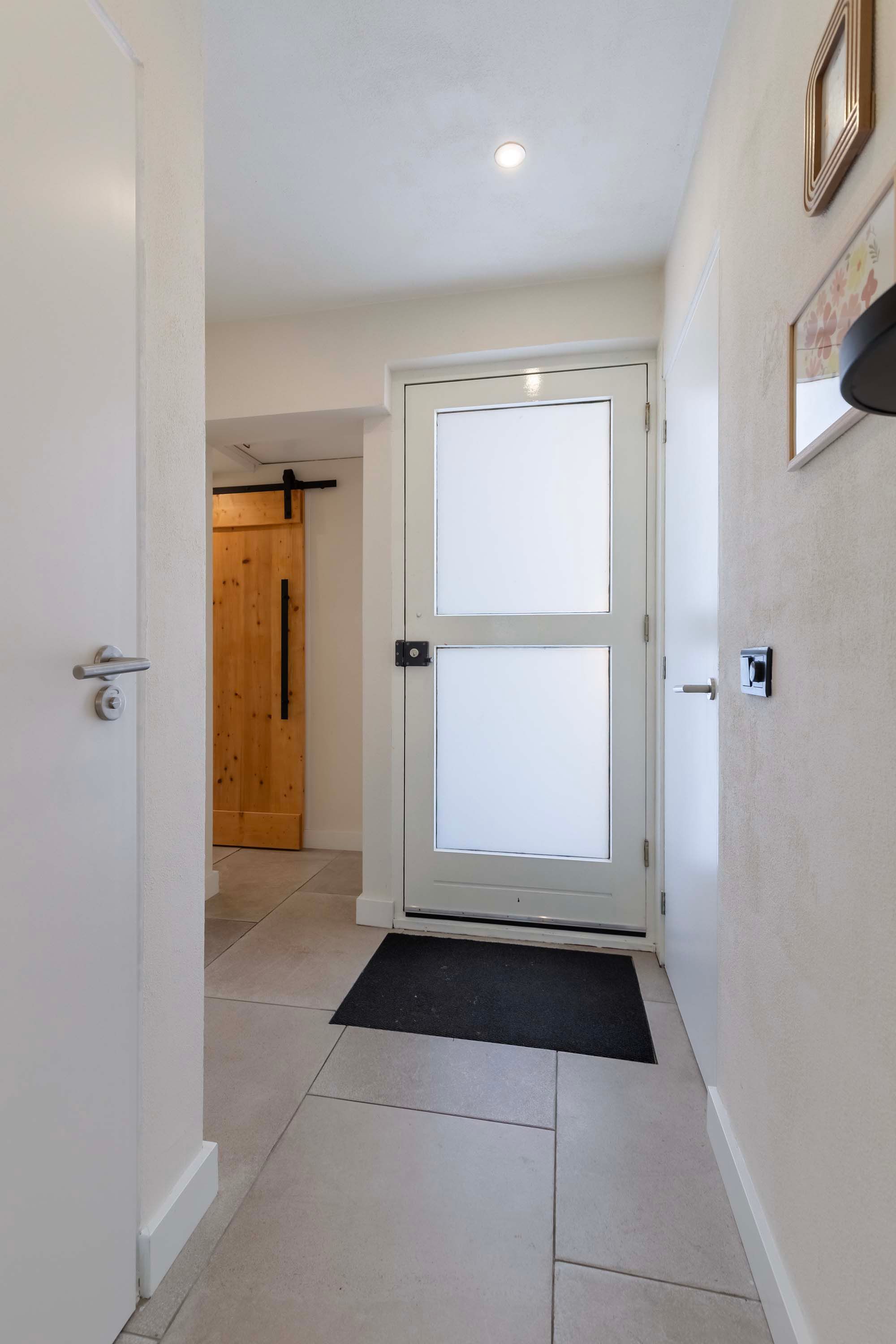 Photo 6 of Zuiderzeestraatweg 489-A