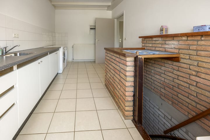 Photo 39 of Zandstraat 24