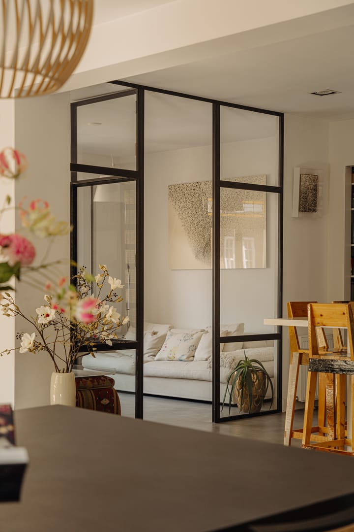 Foto 15 van Leonardostraat 1-2