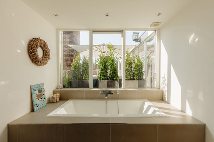 Foto 24 van Leonardostraat 1-2