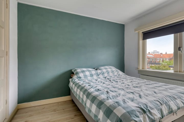 Foto 21 van Ruysdaelstraat 64